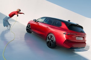 Nouvelle Opel Astra Sports Tourer: électrisante et innovante