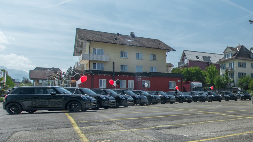 30 Elektroautos für Cerutti Partner