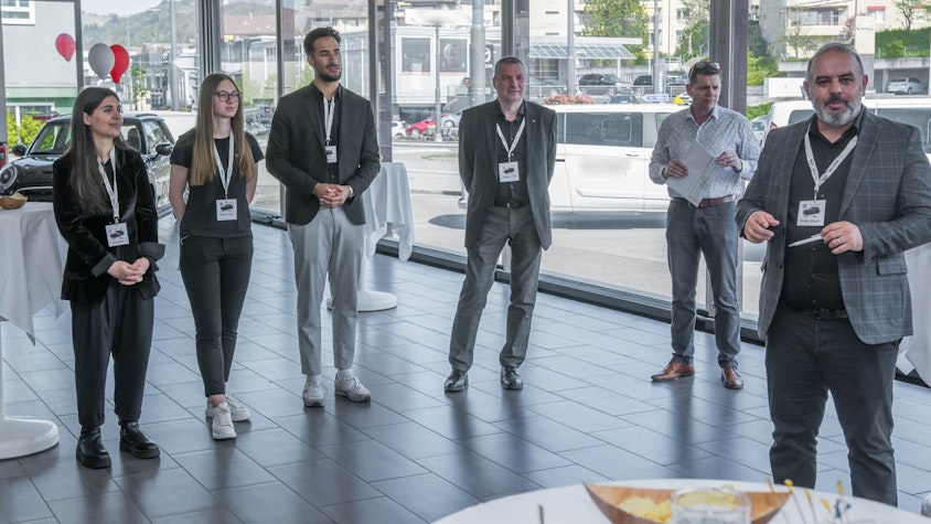 30 Elektroautos für Cerutti Partner