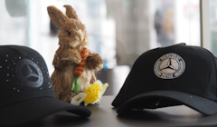 Alles für Ihren Mercedes-Benz – und Sie. Alles für Ihren Mercedes-Benz – und Sie.